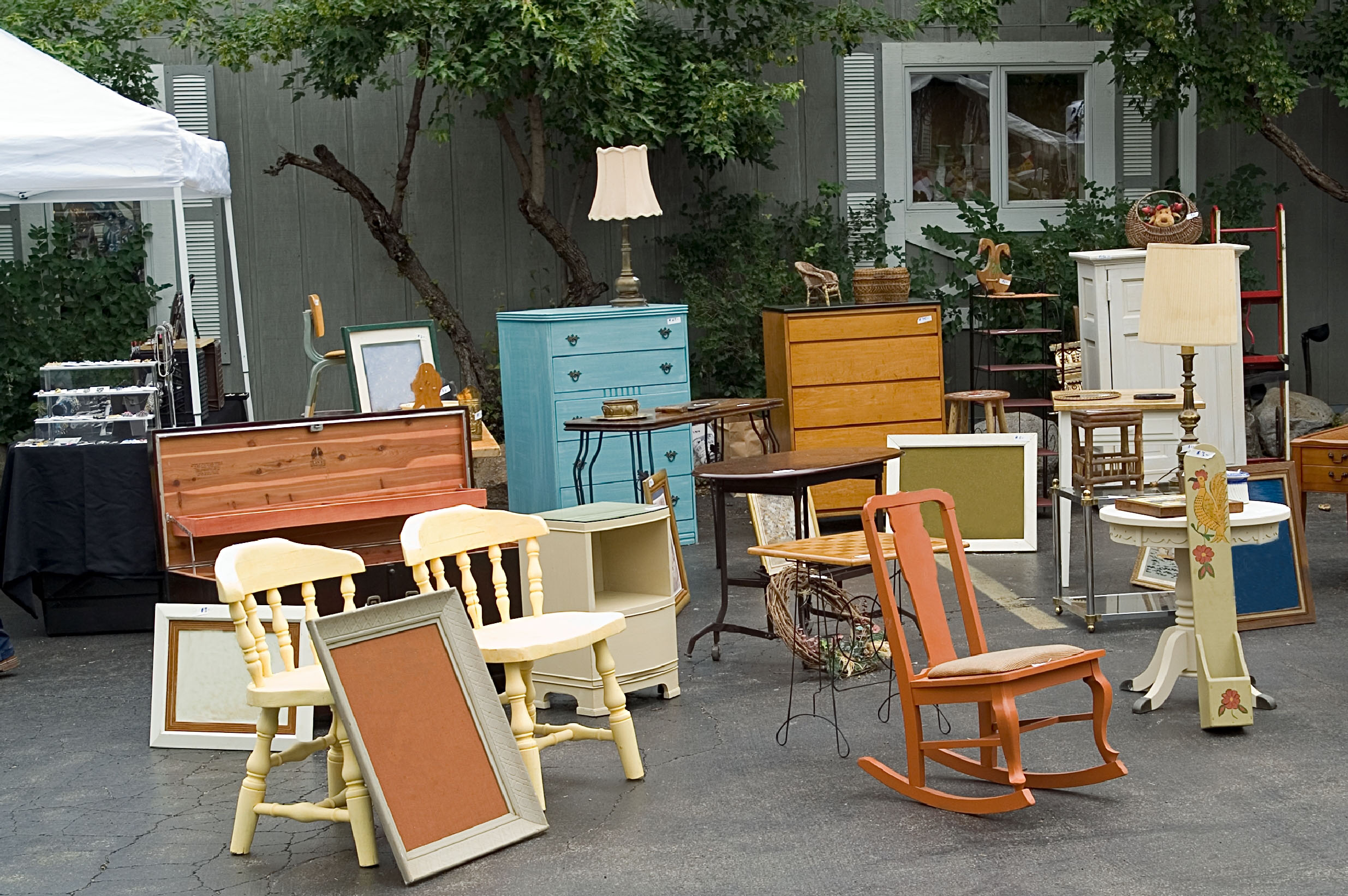 sell_old_furniture